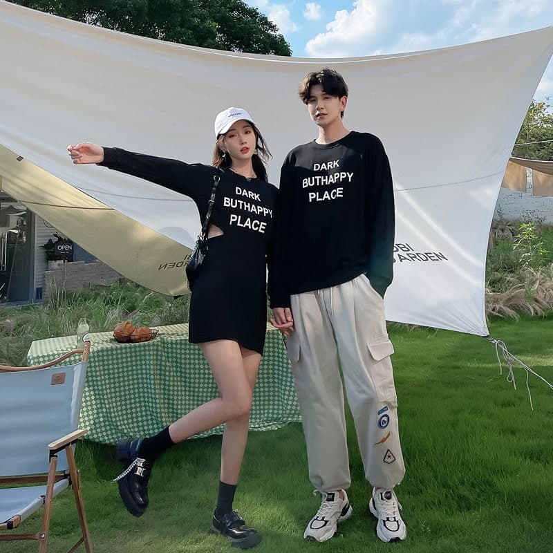 【2025年最新】シミラールックのモノトーンコーデ6選!シンプルな色味でおしゃれに合わせる|ペアルック専門通販サイトPairl(ペアル)